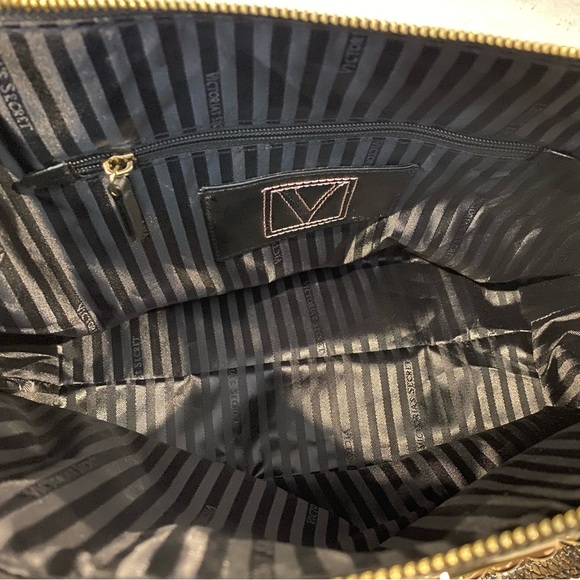 Victoria’s Secret Python Handbag - Picture 3 of 4